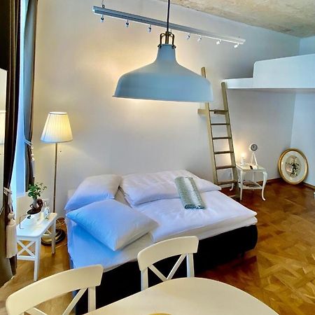 Ars Longa Apartments Ljubljana Buitenkant foto